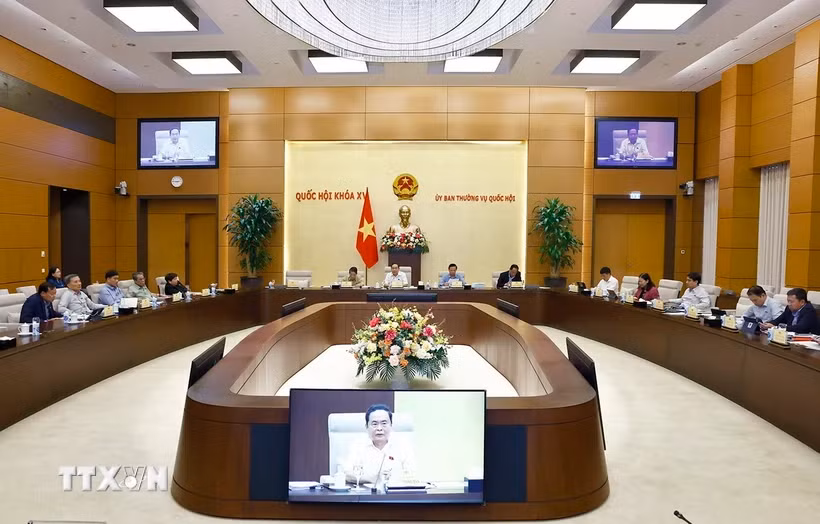 国会常务委员会会议场景。图自越通社