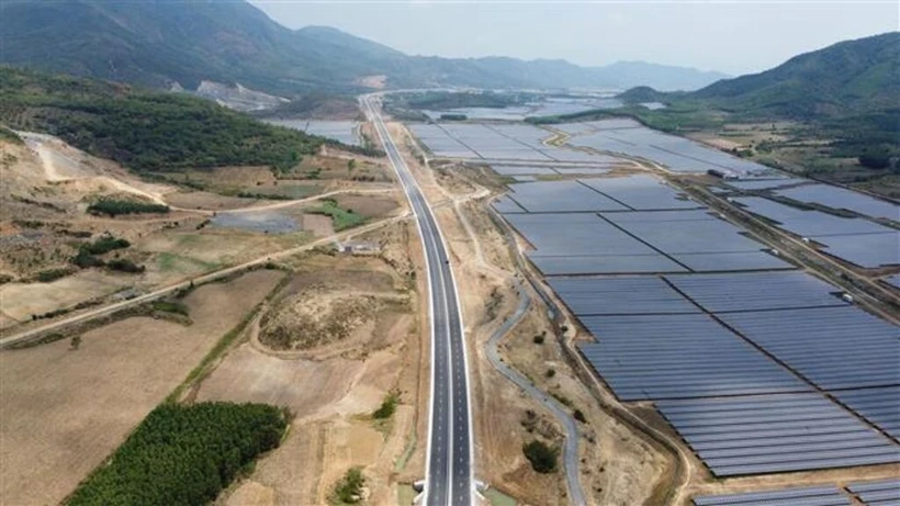 芽庄--甘林高速公路。图自越通社