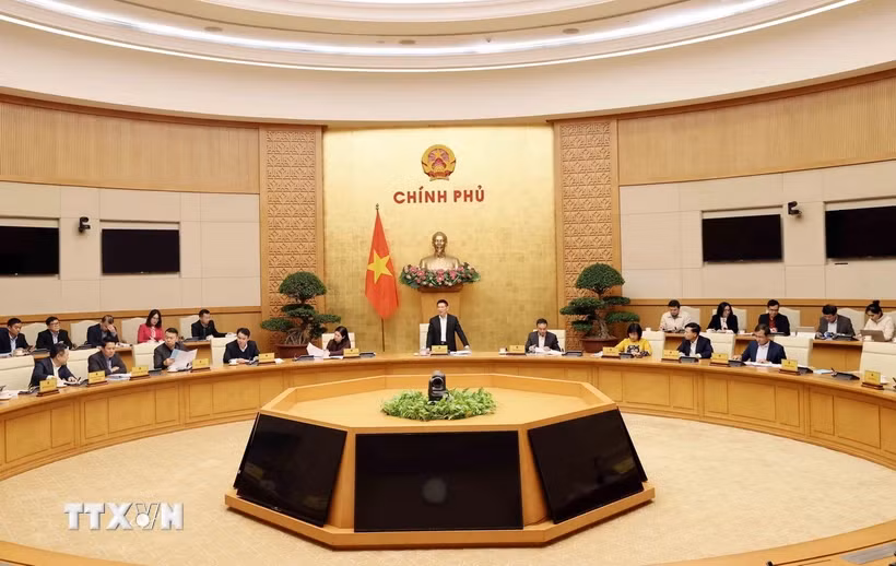 越南政府副总理胡德福发表讲话。图自越通社