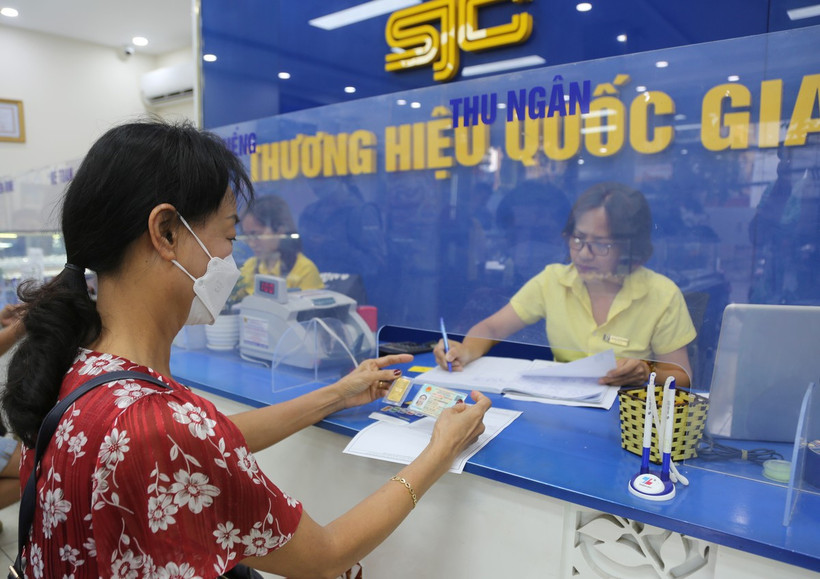 SJC金条价格可能继续下降。图自越通社