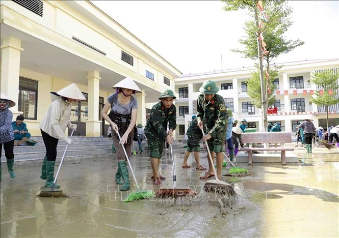 永富省做好第三号台风后环境卫生清理工作。图自越通社