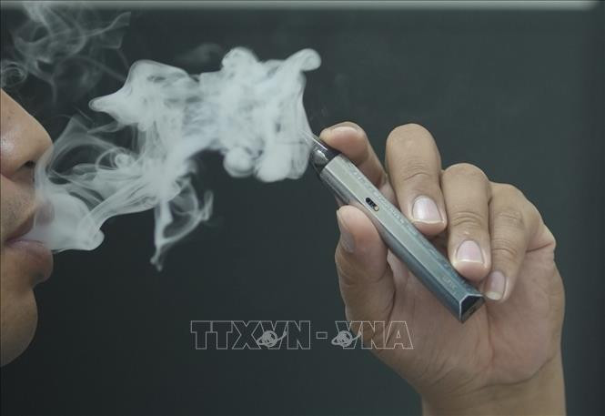 越南政府总理要求加大对电子烟和加热烟的管理力度。图自越通社