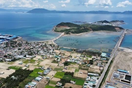 鸟瞰云峰经济区。图自越通社
