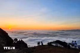 同高山顶的美景。图自越通社