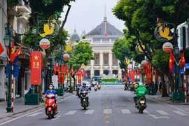 河内市的一角。图自越通社