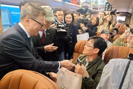 “幸福列车”推广越南风土人情与旅游形象