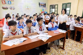 兴安省兴河乡统一中学师生的语文课堂。图自越通社