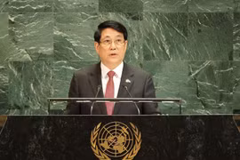 越南国家主席梁强在第80届联合国大会高级别一般性辩论上发表讲话。图自越通社