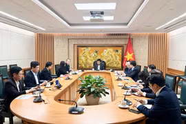 越南政府副总理阮志勇会见首尔半导体集团工作代表团。图自政府门户网站