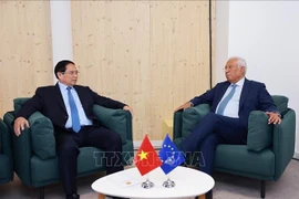 越南政府总理范明政会见欧洲理事会主席安东尼奥•科斯塔。图自越通社