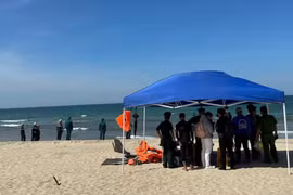 岘港紧急搜寻疑似在海上失踪的外国游客。图自Vietnam+