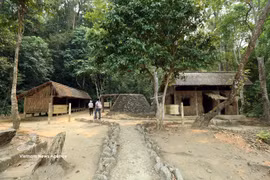 奠边府战役指挥部遗址是一个吸引游客的旅游景点。图自越通社