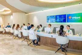 VPBank成为越南首家在国际市场成功发行3亿美元可持续债券的银行。图自越通社