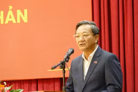 越南驻老挝大使阮明心在活动上发表讲话。图自越通社