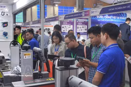 2025年越南国际电子及智能设备展吸引众多参观者。图自越通社
