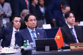 越南政府总理范明政出席东盟与中日韩领导人会议。图自越通社