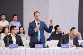 波士顿咨询公司（BCG）董事总经理阿尔诺·吉诺兰。图自越通社