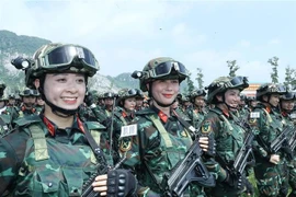 本次阅兵式有7个女军方阵和2个女警方阵。图自越通社