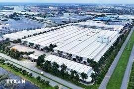 永禄2号工业区位于隆安省𤅶溧县，与胡志明市平政县接壤。