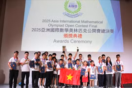越南队全部22名学生均获奖。图自越通社