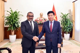 越南副外长阮孟强会见马尔代夫外交部长阿卜杜拉·哈利勒。图自越南外交部