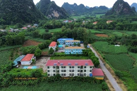 高平省复和乡复和中学民族寄宿学校。图自越通社