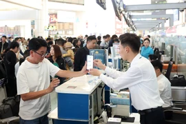 内排机场春节假期运营量创新纪录。图自越通社