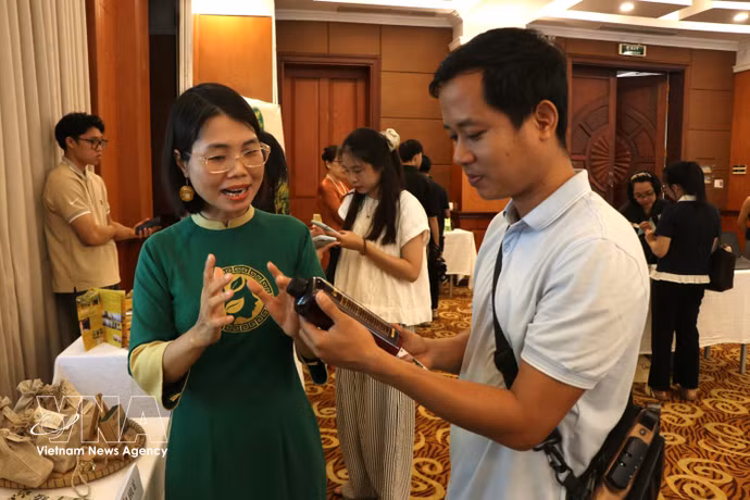 承天顺化省创新创业中心举办顺化市创业项目展示与机制对接活动。图自越通社