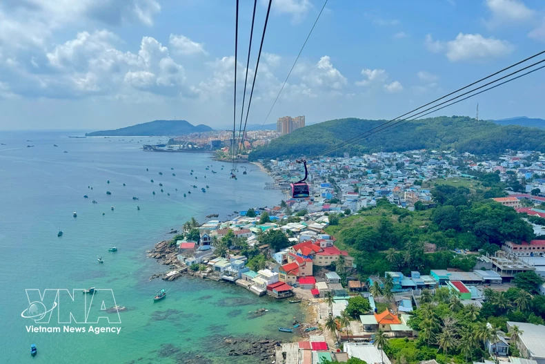 富国岛的菠萝岛缆车。图自越通社