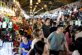 胡志明市努力实现2026年接待国际游客1100万人次的目标。图自越通社
