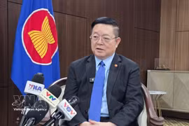 东盟秘书长高金洪接受媒体采访。图自越通社