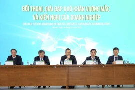 对话会倾听企业在投资、生产和经营过程中遇到的困难和问题，从而及时予以纾解。图自越通社