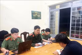 在网上发表涉及自然灾害不实信息的6名网民之一。图自越通社