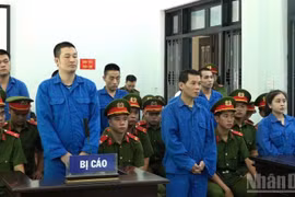 此案被告人在庭受审。图自《人民报》
