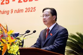 梁山省委书记黄文验在会上发表讲话。图自越通社