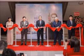 “胡志明在十月革命之乡的足迹”专题展在河内正式开幕。图自越通社