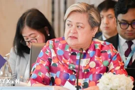 菲律宾外交部长特蕾莎·P·拉扎罗。图自越通社