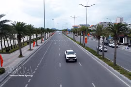 下龙锦普沿海公路。图自越通社
