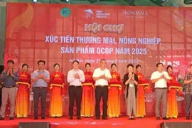 2025年农业贸易促进与OCOP产品展销会开幕式。图自越通社