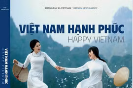 摄影画册《幸福越南》封面。图自越通社