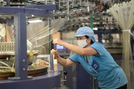 2025年上半年全国纺织品服装出口额同比增长约11%。图自Vietnam+