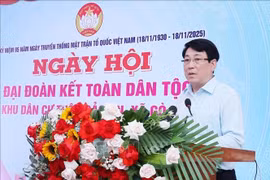 国家主席梁强发表讲话。图自越通社