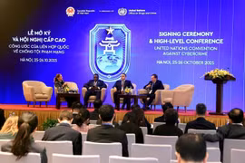 “分享虚拟资产和洗钱相关案件的调查与电子证据收集经验”的高级别讨论会。图自越通社