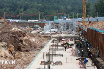 APEC 2027会议中心及配套功能工程项目施工现场。图自越通社