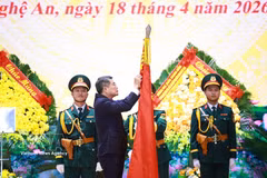 黎明兴总理：第四军区续写辉煌篇章，牢牢捍卫亲爱的越南祖国
