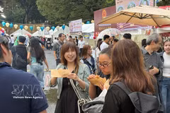 面包与咖啡是越南亲切且具有代表性的美食，在日本及世界各地日益深受青睐。图自越通社
