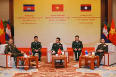 越老柬三国国防部长年度会晤在河内举行。图自越通社