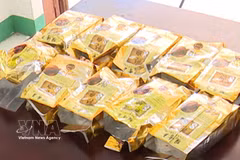 在一个打击毒品犯罪专案中缴获的赃物。图自越南通讯社