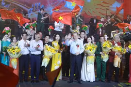 越共中央总书记苏林出席纪念晚会庆祝岘港解放50周年。图自越通社