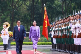 越南政府总理范明政主持仪式 欢迎泰国总理佩通坦·钦那瓦正式访越